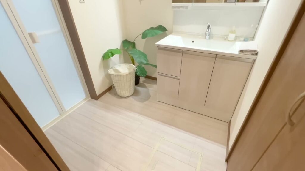 京都府宇治市の戸建て 4LDK+ロフトの洗面所