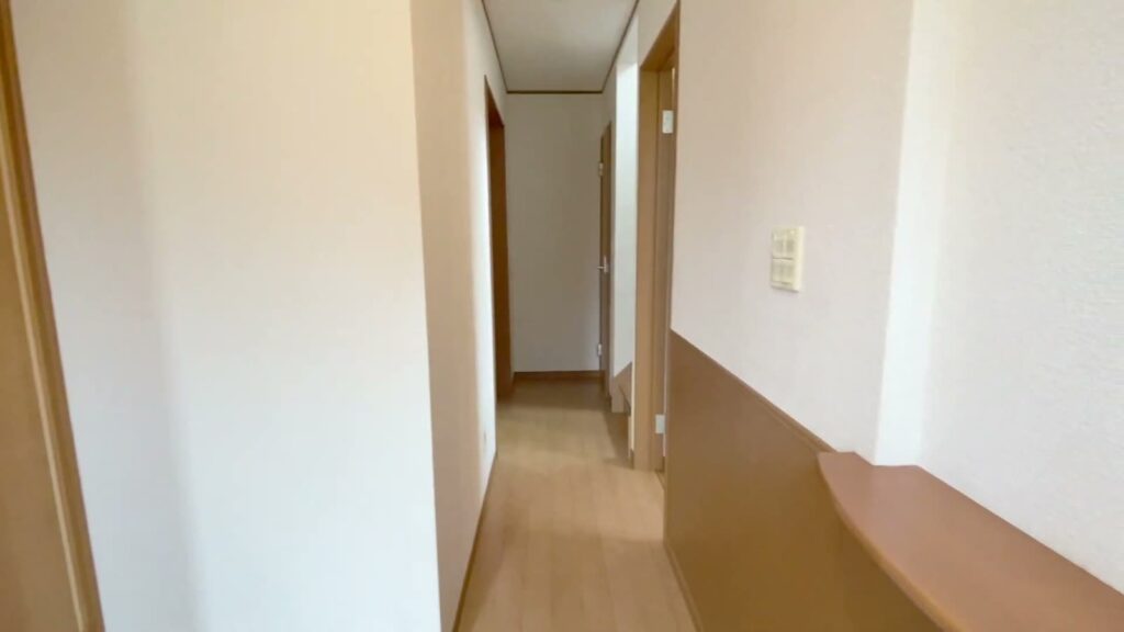 4LDKの廊下