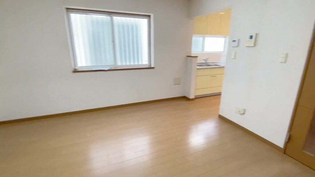 4LDKのLDの窓