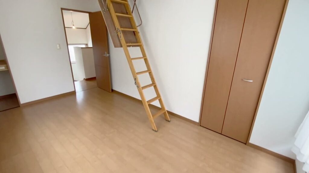 4LDKのはしごと収納