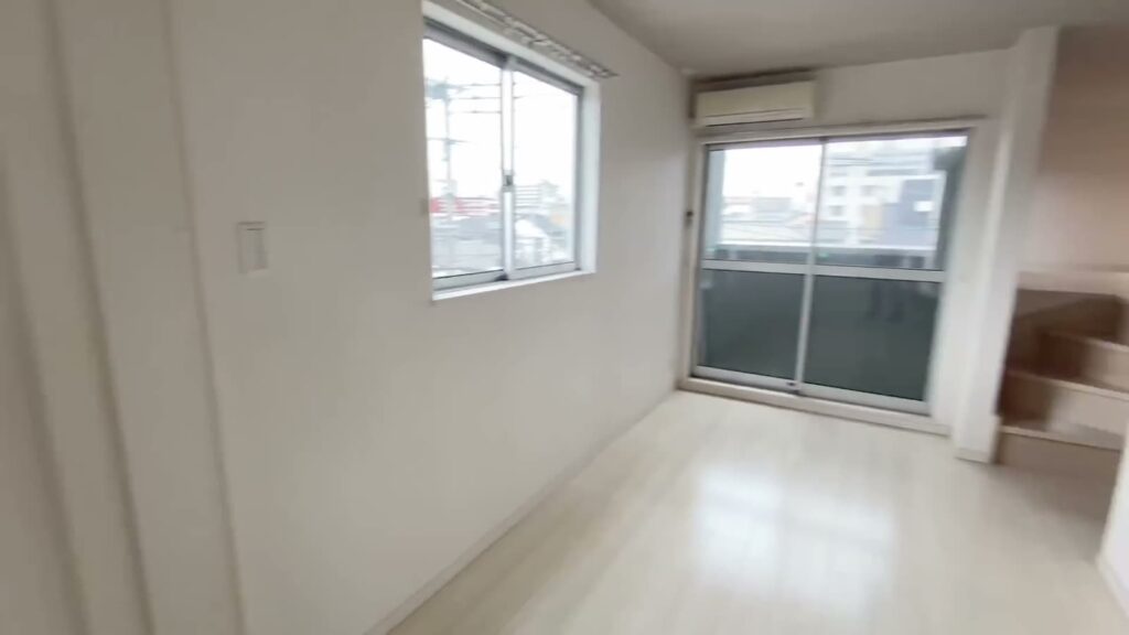 福岡市の2LDK 2LDKのバルコニー側