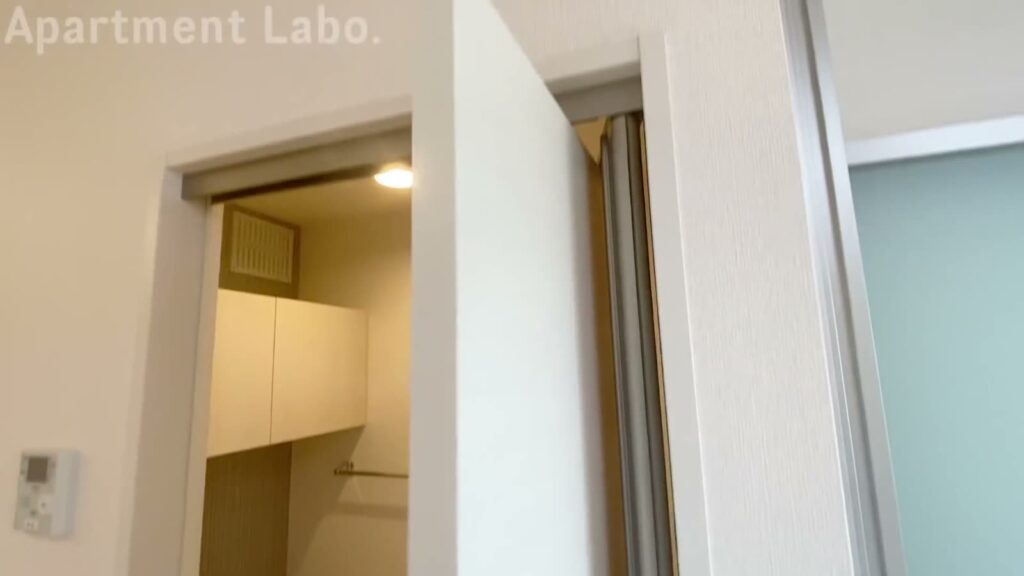 福岡市の1LDK 1LDKのトイレの入口