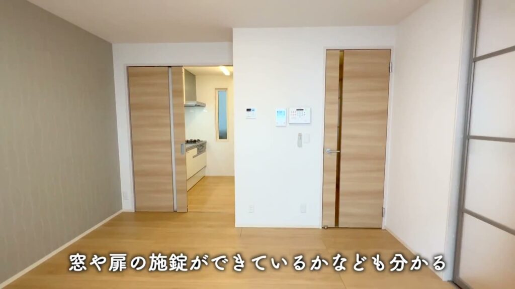 東広島市西条栄町の1LDK 1LDKのLDから玄関側