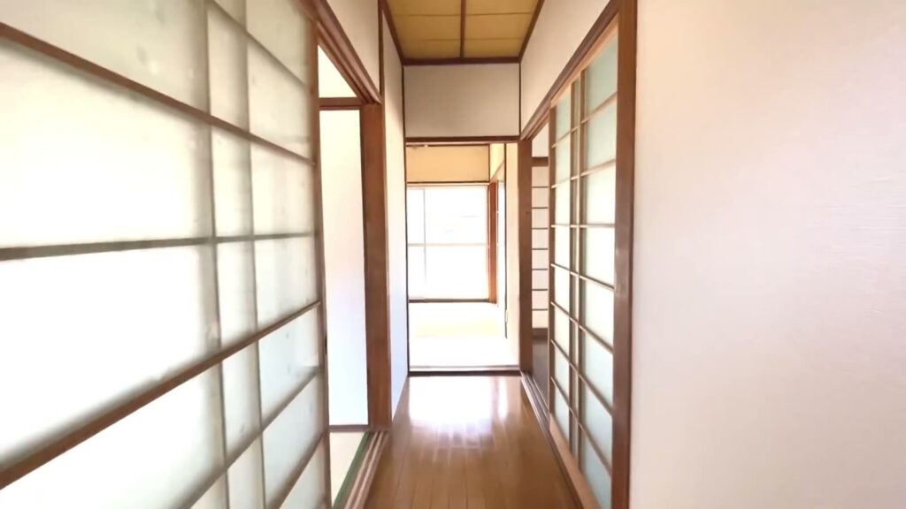 広島県の平屋 3Kの廊下