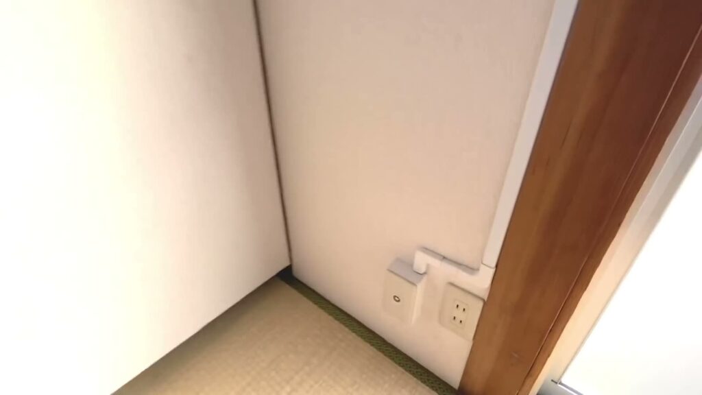 広島県の平屋 3Kのコンセント
