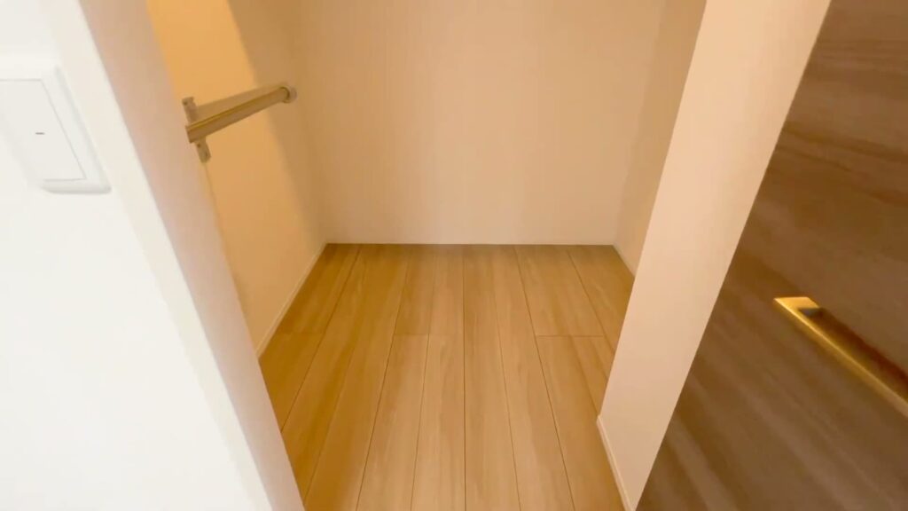 舟入幸町の1LDK 1LDKのウォークインクローゼット