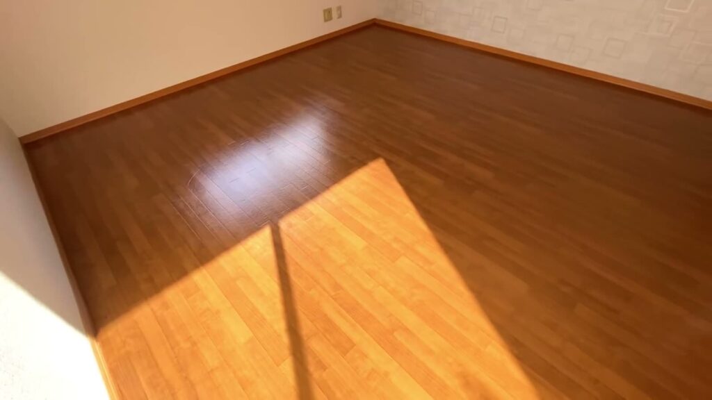 1Kの床