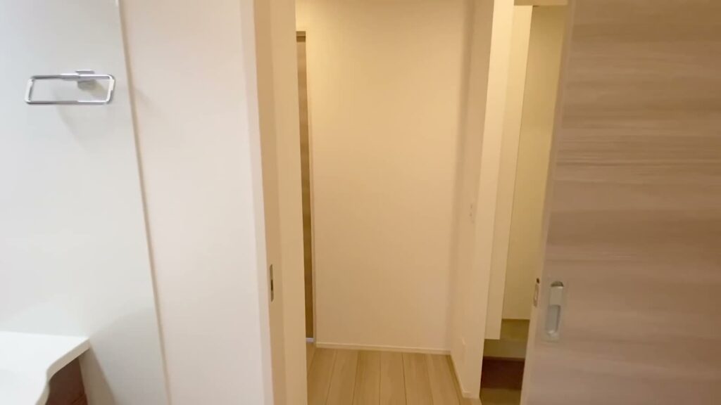 広島県の賃貸アパート 1LDKの廊下の先