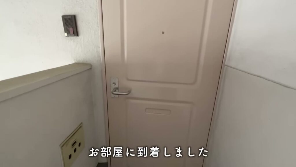 千葉幸町 2DKの玄関ドア