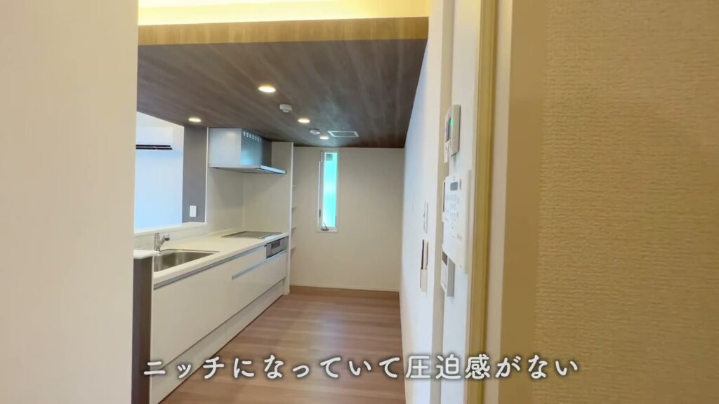 2LDKのキッチン入口