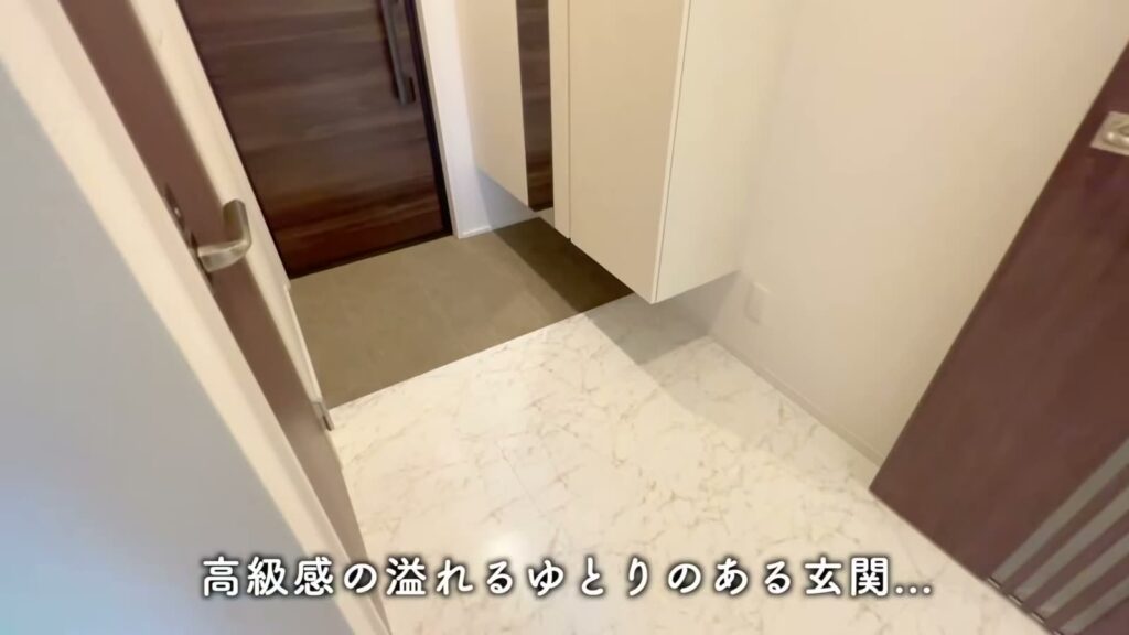 2LDKの玄関ドア側