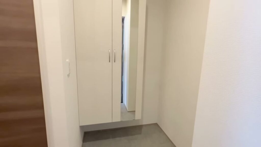 白島北町の1LDK 1LDKの玄関
