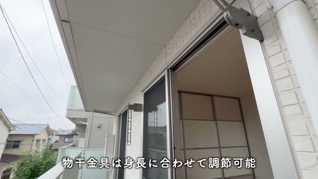 2LDKのバルコニーから室内