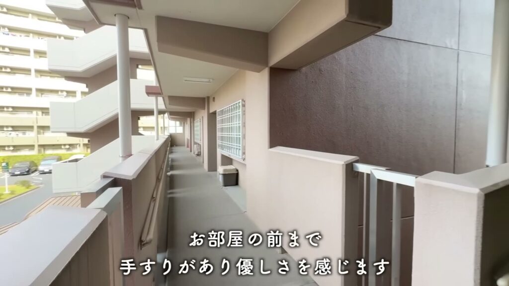 青戸第一 2LDKの共用廊下
