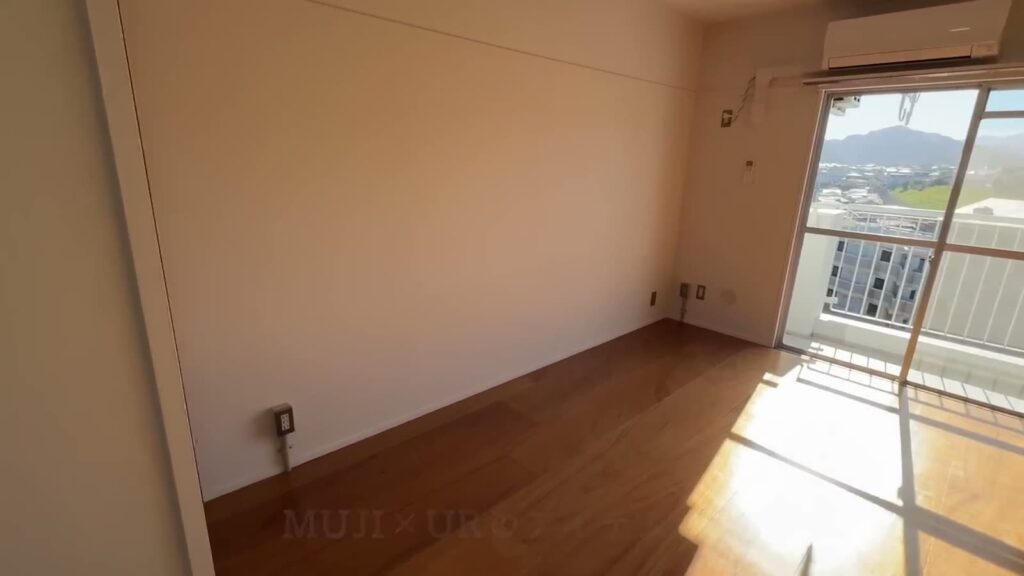 もりつね 2LDKの日差しの入る部屋