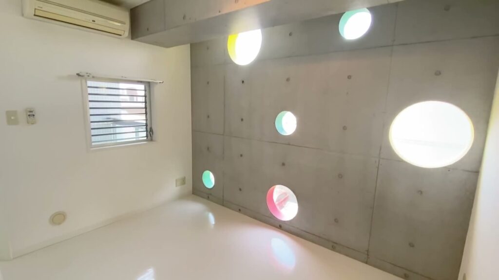 広島市南区の1LDK 1LDKの丸窓