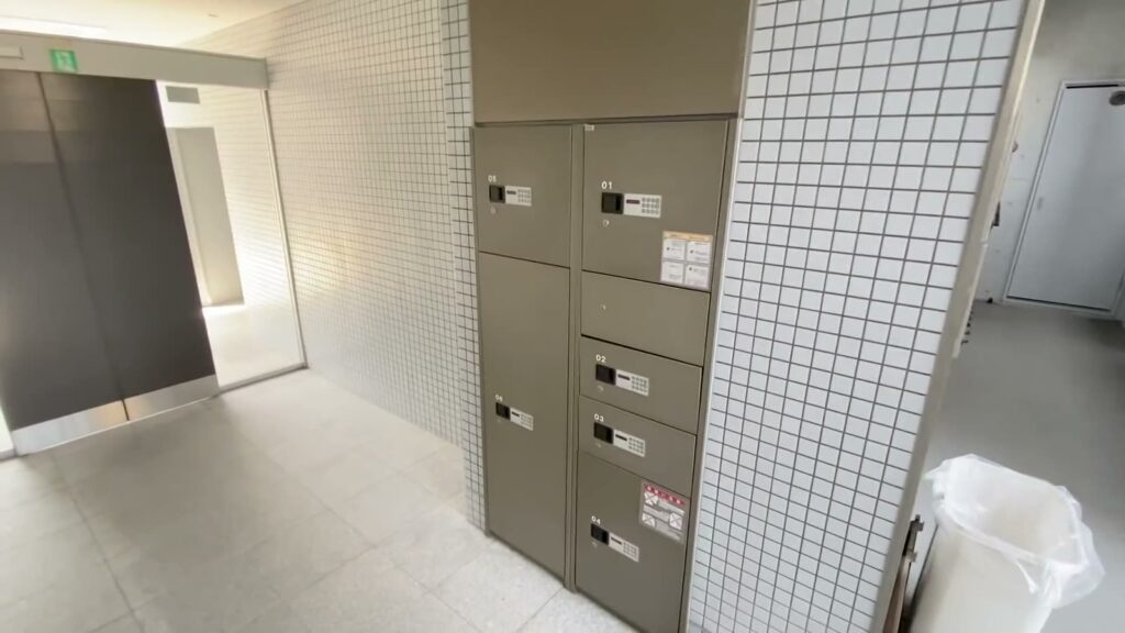 広島市南区の1LDK 1LDKの宅配ボックス