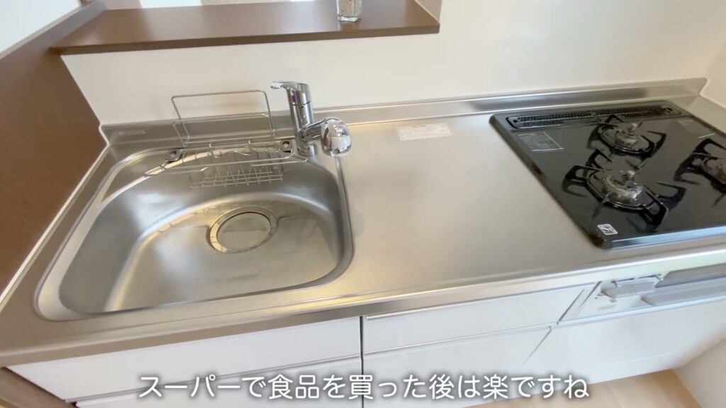 1LDKのシンクとコンロ