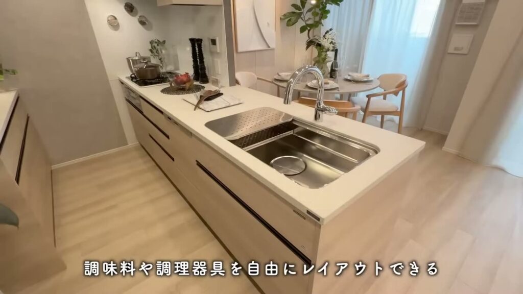 ジェイグラン国立 2LDKのワイドなキッチン