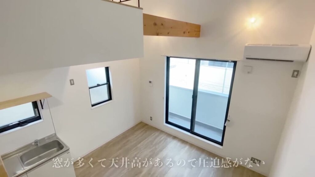 1R+ロフトのロフトを見上げる